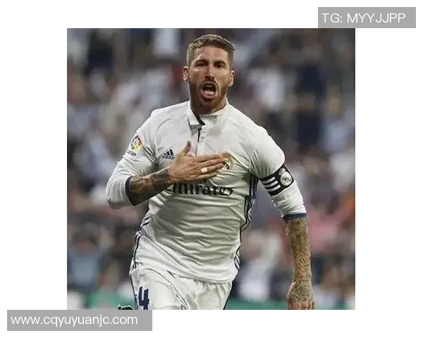 聚焦媒体热议的足球明星背后的故事与成就分析