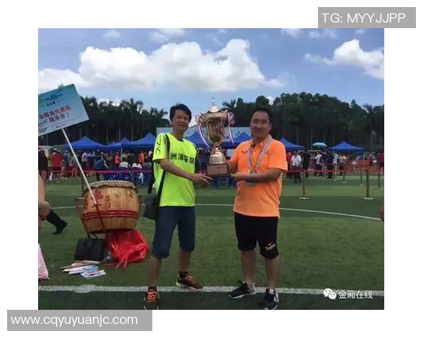 香港足球明星队莅临汕尾展开友谊赛助力本地足球发展与交流活动